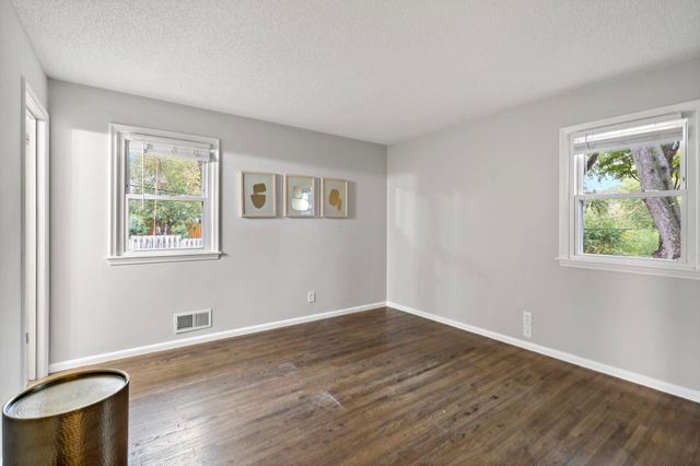 2206 W 89th Street W, Bloomington, MN 55431