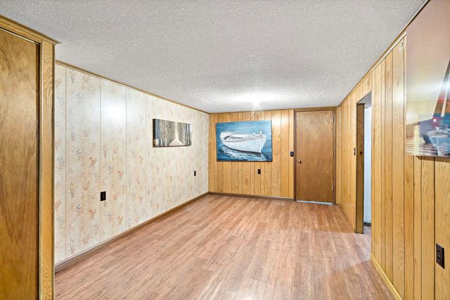 2206 W 89th Street W, Bloomington, MN 55431