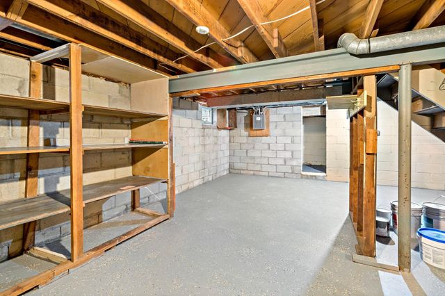 2206 W 89th Street W, Bloomington, MN 55431