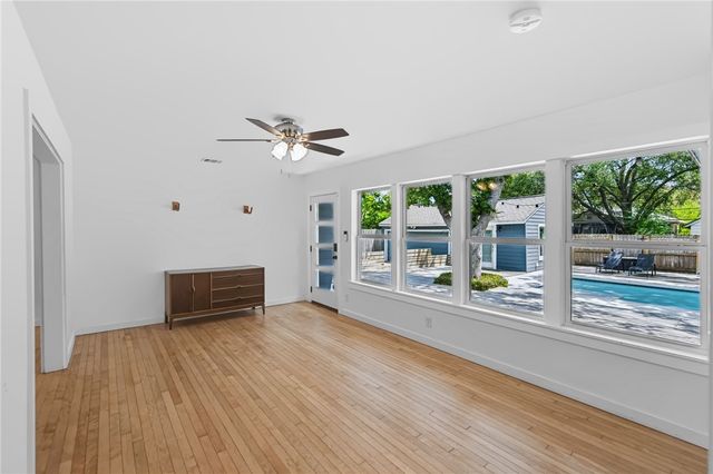 329 Laurel Dr, Corpus Christi, TX 78404