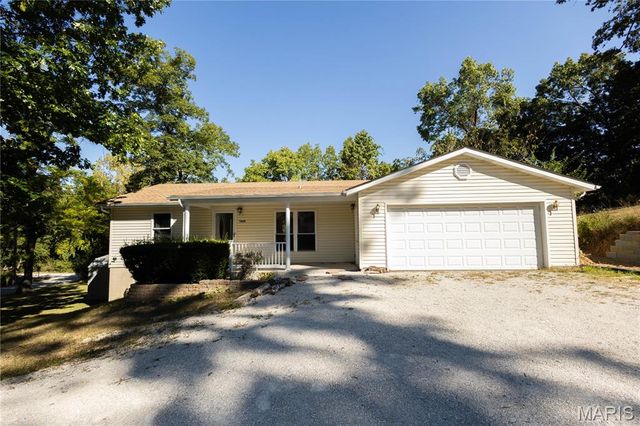 1660 Valley Drive, High Ridge, MO 63049