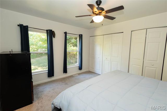 1660 Valley Drive, High Ridge, MO 63049