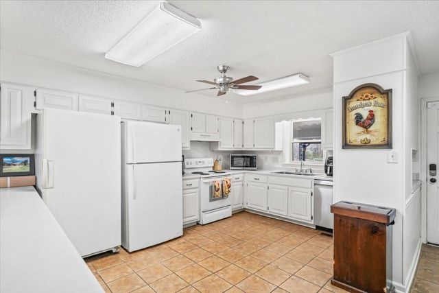 2051 SOLO RD, Covington, TN 38019