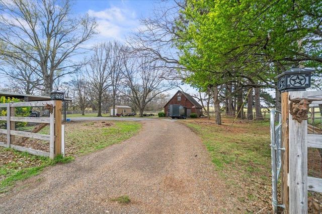 2051 SOLO RD, Covington, TN 38019