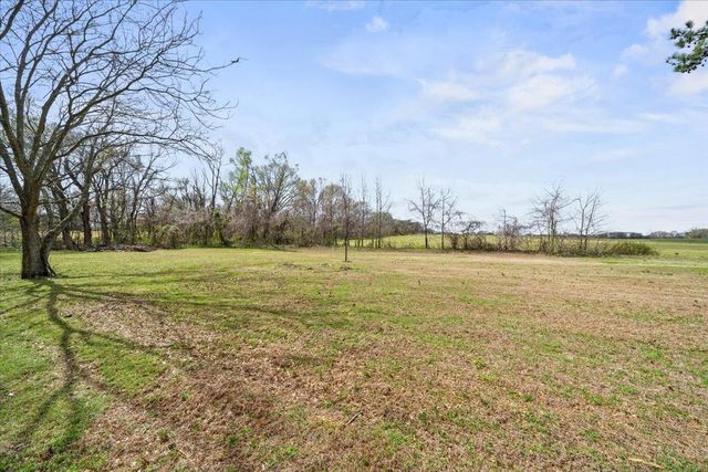 2051 SOLO RD, Covington, TN 38019