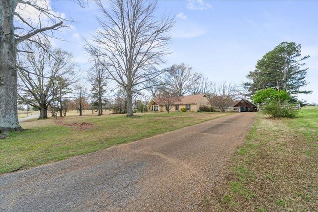 2051 SOLO RD, Covington, TN 38019