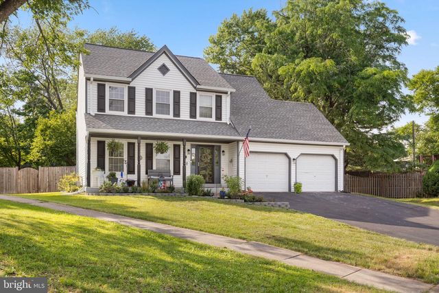 5835 STONE RIDGE DR, Centreville, VA 20120