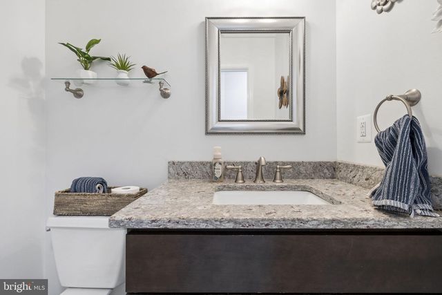 5835 STONE RIDGE DR, Centreville, VA 20120