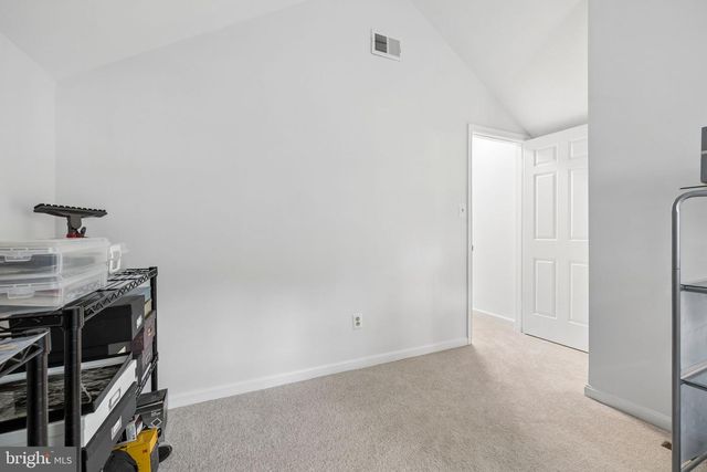 5835 STONE RIDGE DR, Centreville, VA 20120