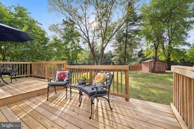 5835 STONE RIDGE DR, Centreville, VA 20120