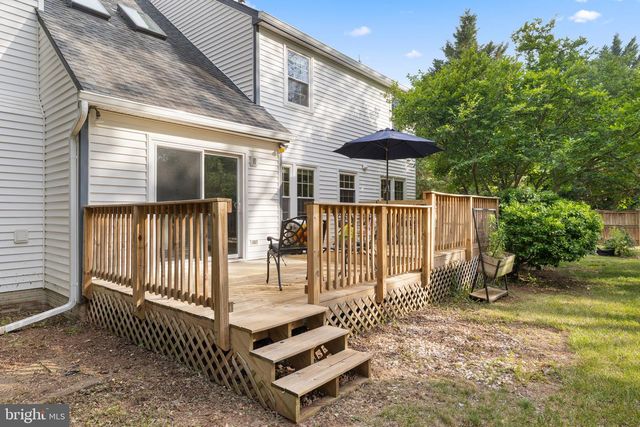 5835 STONE RIDGE DR, Centreville, VA 20120
