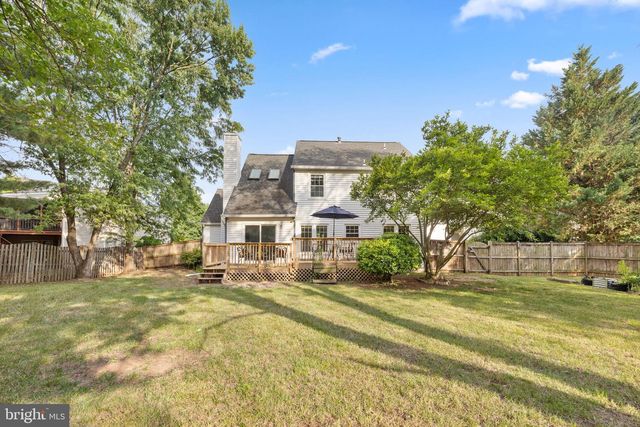 5835 STONE RIDGE DR, Centreville, VA 20120