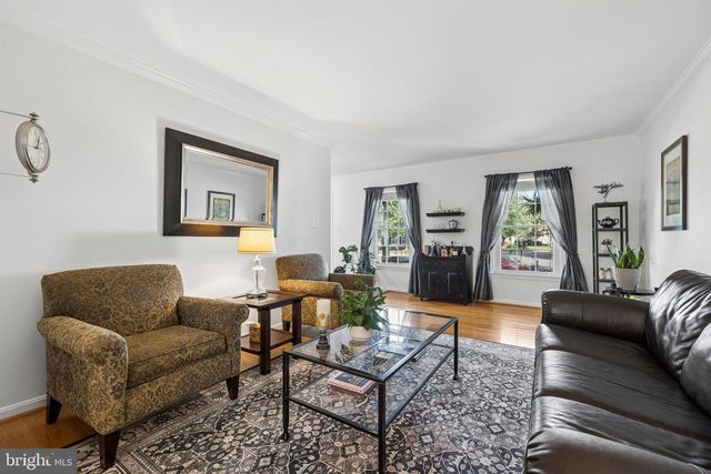5835 STONE RIDGE DR, Centreville, VA 20120