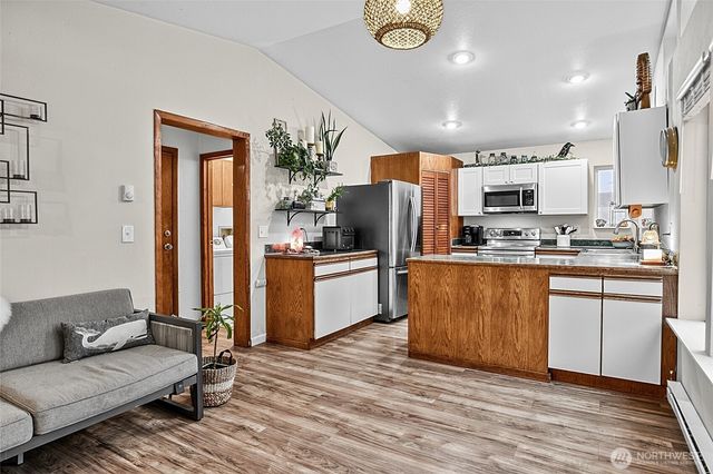 214 S Narwhal Loop SW, Ocean Shores, WA 98569