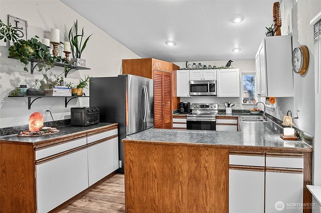 214 S Narwhal Loop SW, Ocean Shores, WA 98569