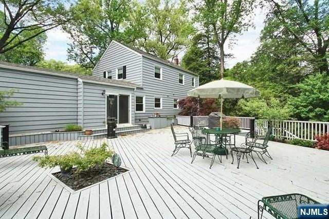 277 Maple Street, Haworth, NJ 07641