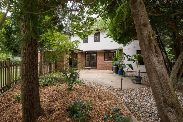 2764 Lowell Road, Ann Arbor, MI 48103