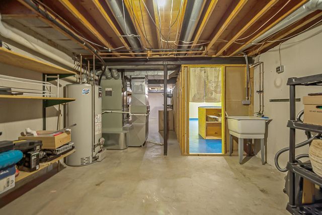 2764 Lowell Road, Ann Arbor, MI 48103