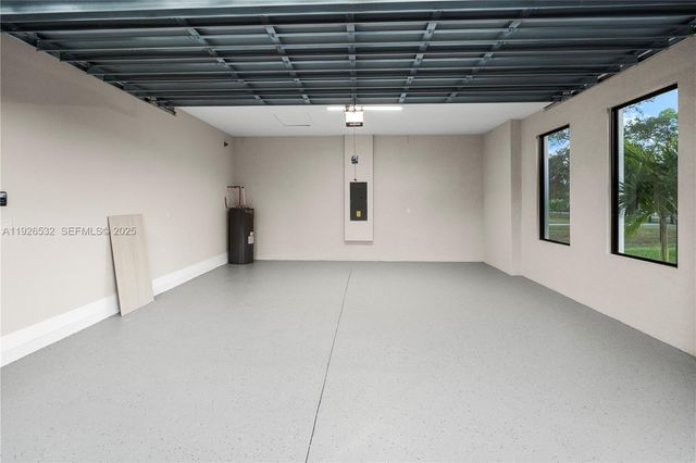 3587 SE 18th AVE, Naples, FL 34117