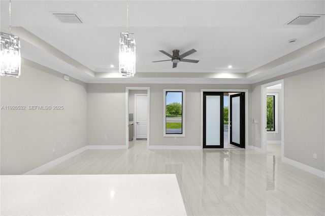 3587 SE 18th AVE, Naples, FL 34117