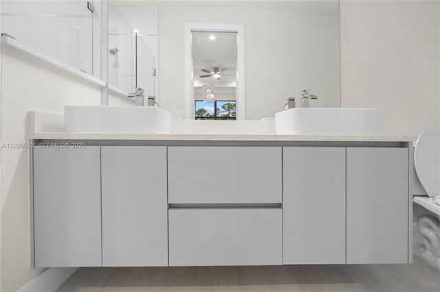 3587 SE 18th AVE, Naples, FL 34117