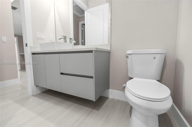 3587 SE 18th AVE, Naples, FL 34117