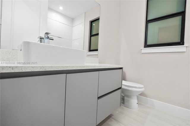 3587 SE 18th AVE, Naples, FL 34117