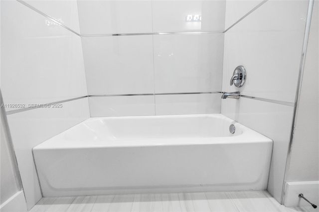 3587 SE 18th AVE, Naples, FL 34117