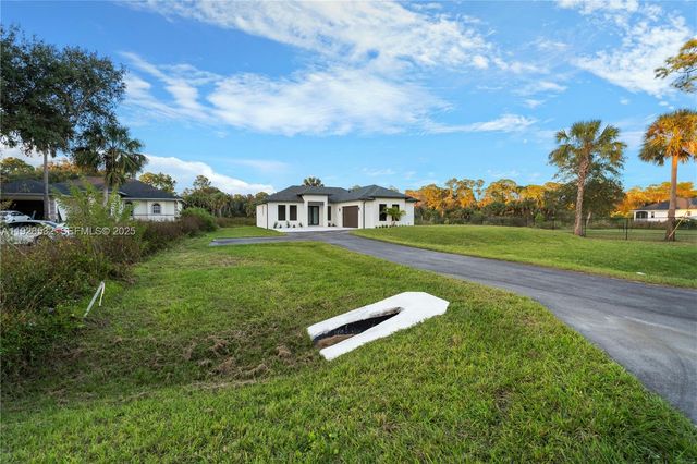 3587 SE 18th AVE, Naples, FL 34117