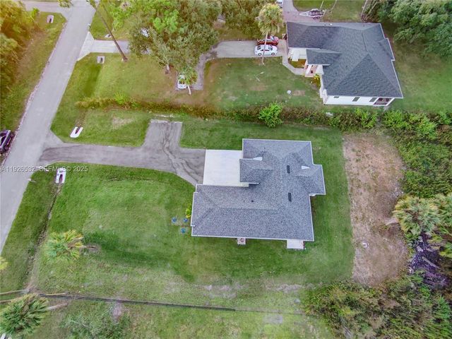 3587 SE 18th AVE, Naples, FL 34117