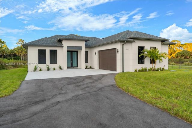 3587 SE 18th AVE, Naples, FL 34117