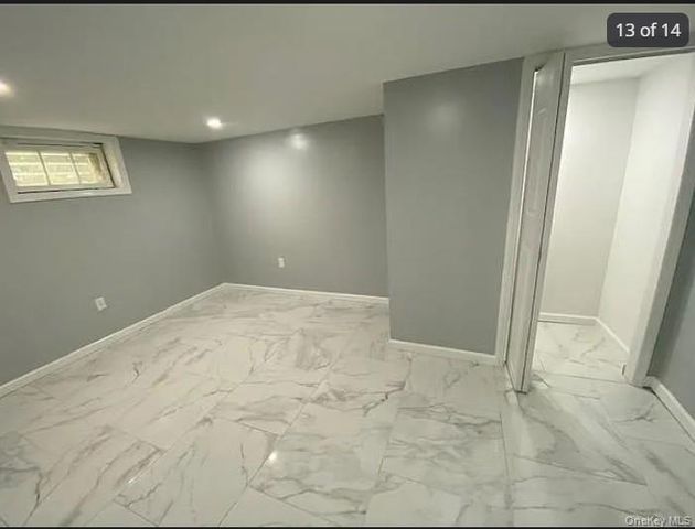 4 West Court, Bethpage, NY 11714