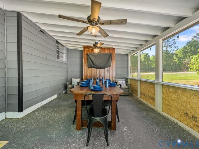 25006 River Rd, Dinwiddie, VA 23803