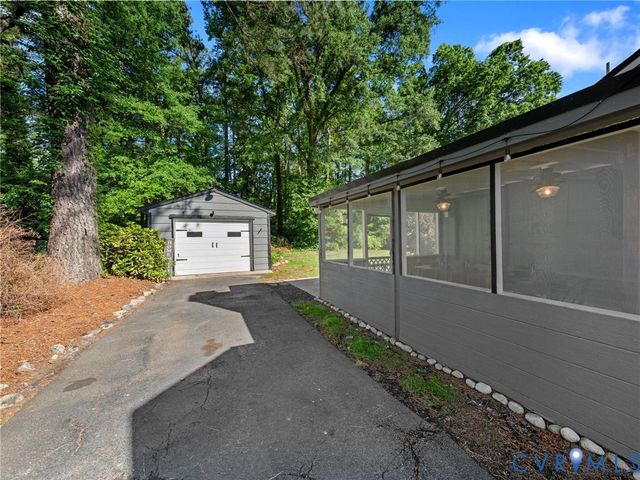 25006 River Rd, Dinwiddie, VA 23803