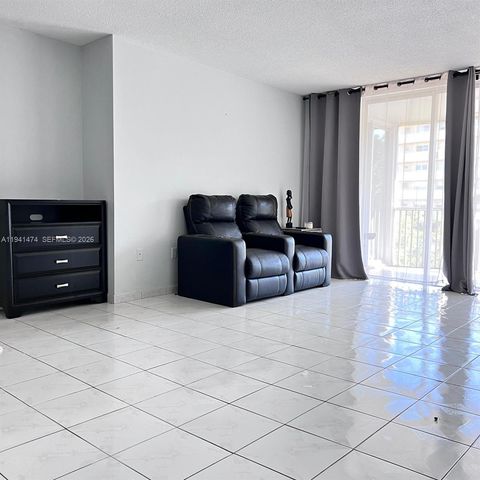 1670 NE 191st St 403-3, Miami, FL 33179