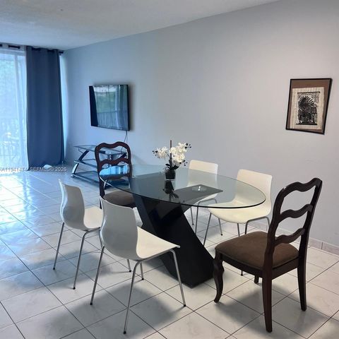 1670 NE 191st St 403-3, Miami, FL 33179