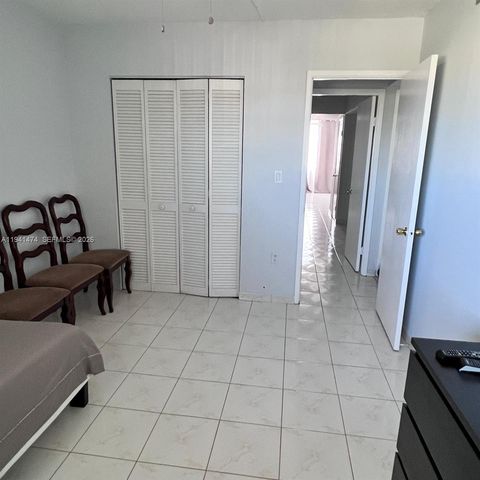 1670 NE 191st St 403-3, Miami, FL 33179