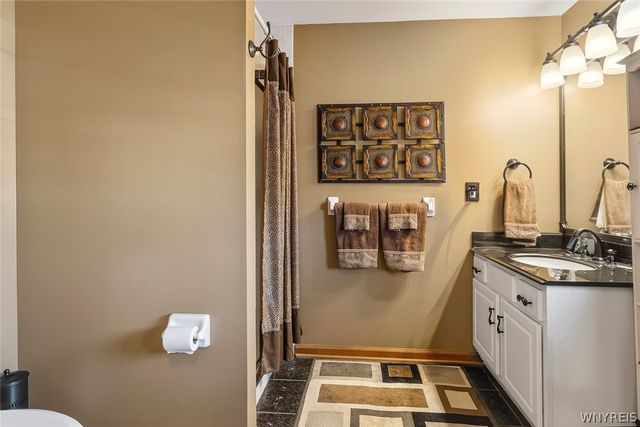 5 Wendtworth Court, Lancaster, NY 14086