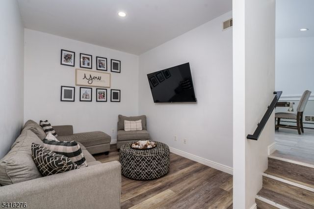 75 Longport Rd, Wayne Twp., NJ 07470