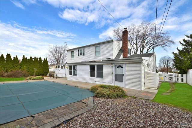 4000 Avoca Avenue, Bethpage, NY 11714