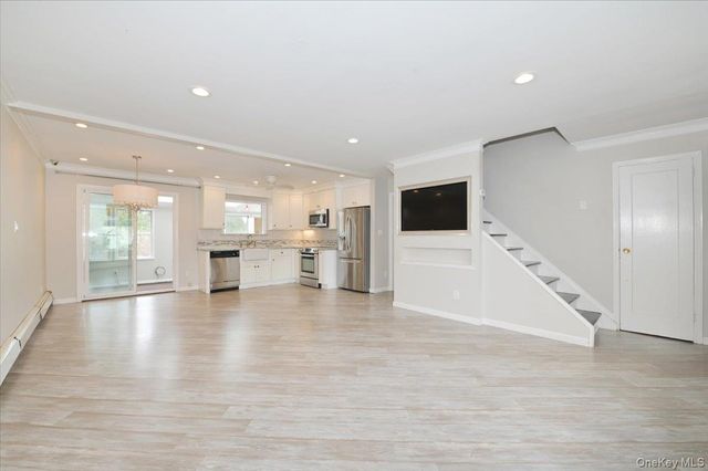 4000 Avoca Avenue, Bethpage, NY 11714