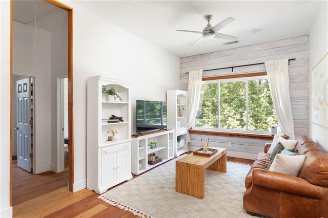 133 Arcadia Circle NW, Atlanta, GA 30314