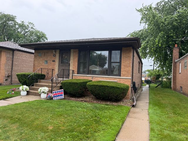 9848 S Muskegon Avenue, Chicago, IL 60617
