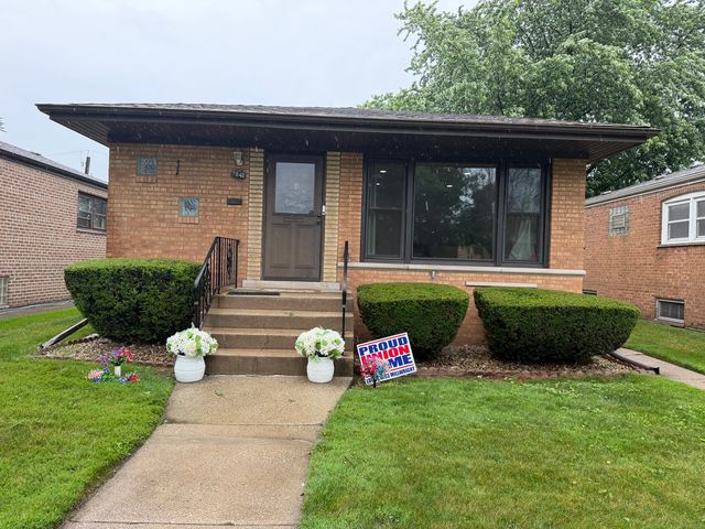 9848 S Muskegon Avenue, Chicago, IL 60617