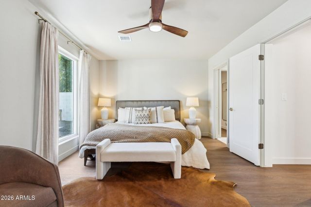 11049 N 44TH Street, Phoenix, AZ 85028