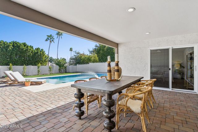 11049 N 44TH Street, Phoenix, AZ 85028