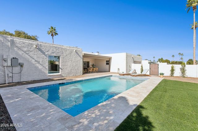 11049 N 44TH Street, Phoenix, AZ 85028