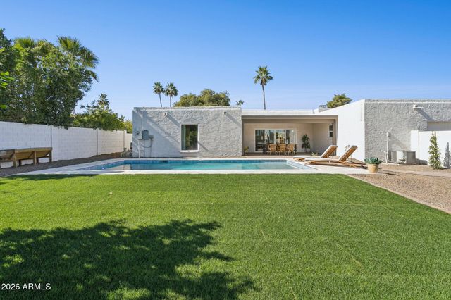 11049 N 44TH Street, Phoenix, AZ 85028