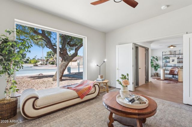 11049 N 44TH Street, Phoenix, AZ 85028