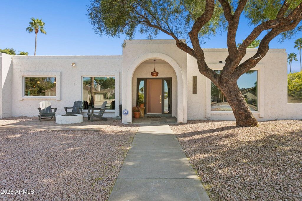 11049 N 44TH Street, Phoenix, AZ 85028